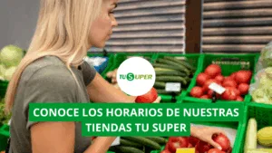 Mujer haciendo compras en Tu Super
